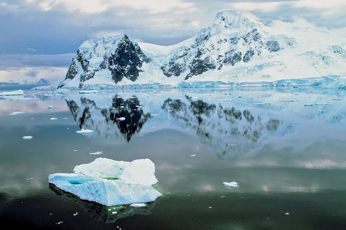 Estoreasia Starts Expeditions On Antarctica 