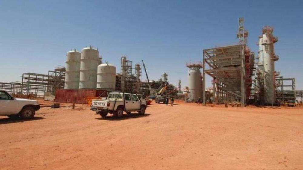 compagnie pétrolière franco-algérienne beginns to exploit Algerian Oil 